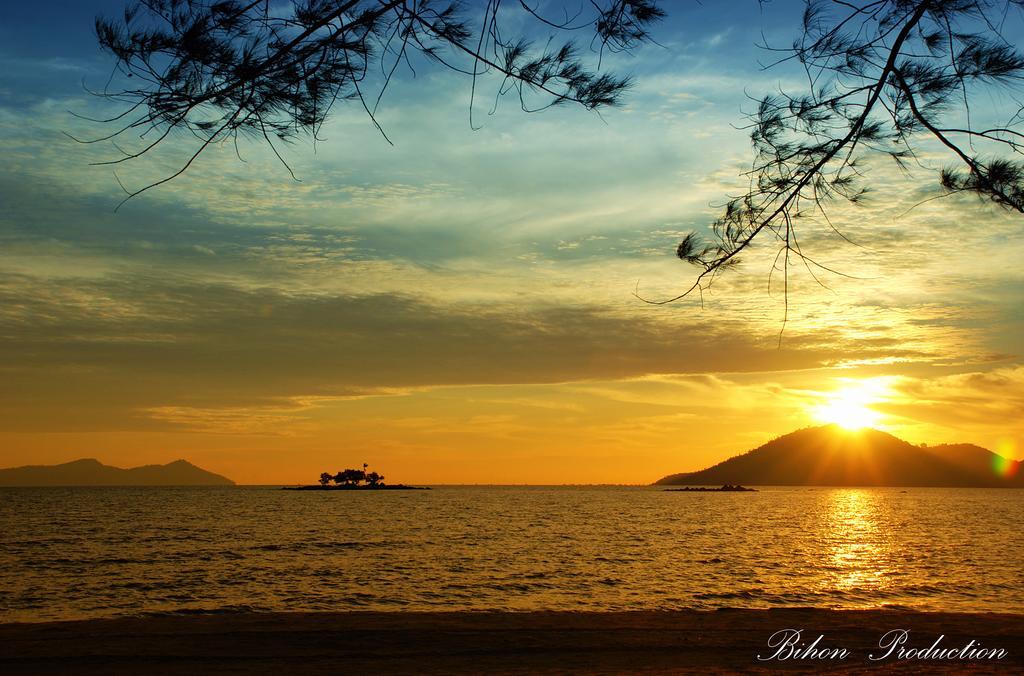 Mimiland Batu Payung Hotel Singkawang Exterior photo