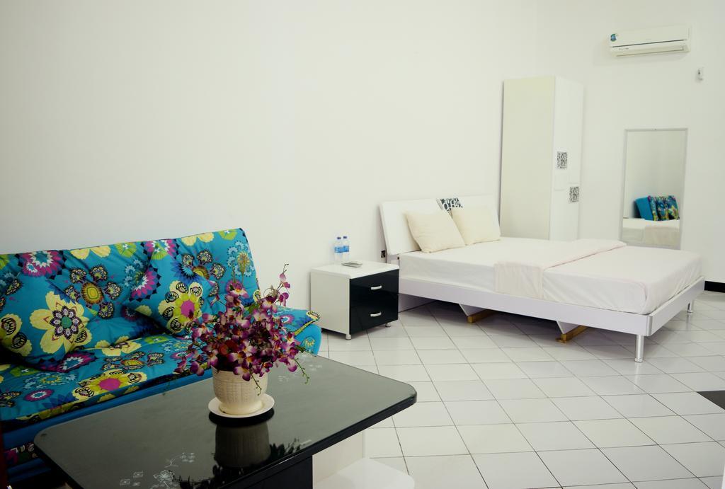 Mimiland Batu Payung Hotel Singkawang Exterior photo